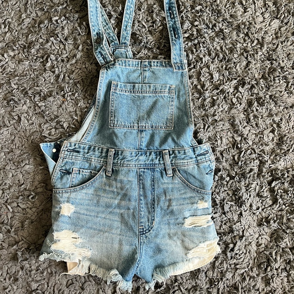 Hollister short-alls
